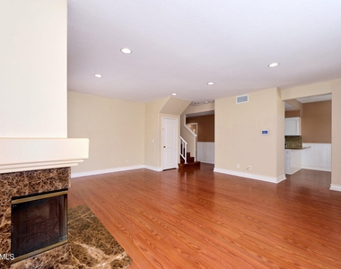 27007 Karns Court - Photo Thumbnail 8