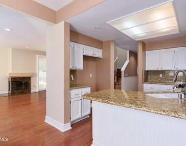 27007 Karns Court - Photo Thumbnail 14