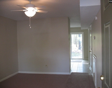 146 Villas Court D - Photo Thumbnail 6