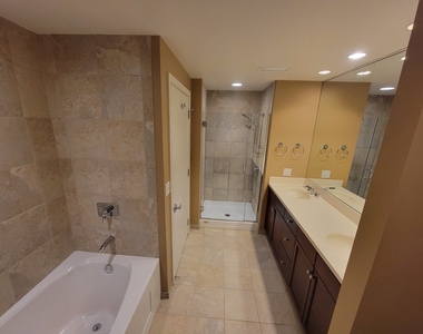 130 N Garland Court - Photo Thumbnail 8