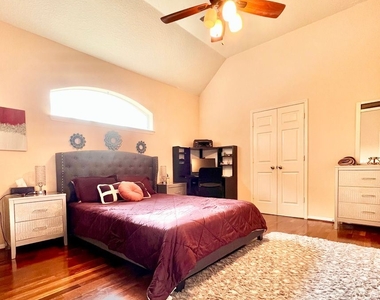 3419 Ridge Hill Ln - Photo Thumbnail 24