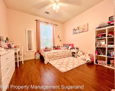 3419 Ridge Hill Ln - Photo Thumbnail 21