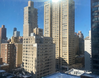 East 39th street - Photo Thumbnail 9