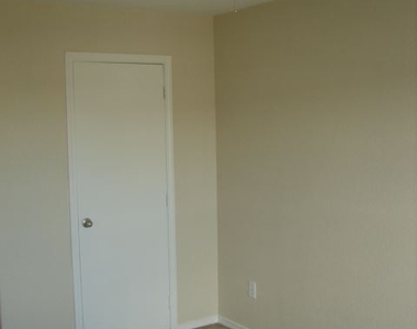 10570 Country Park Point - Photo Thumbnail 9