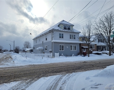 369 Reiman St (lower Middle) - Photo Thumbnail 0