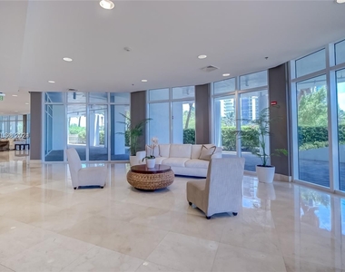 6515 Collins Ave - Photo Thumbnail 14