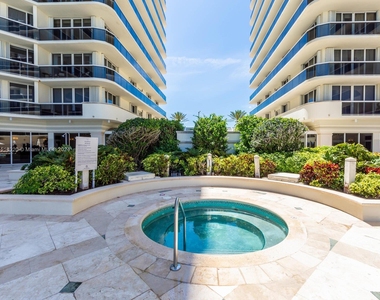 9595 Collins Ave - Photo Thumbnail 19