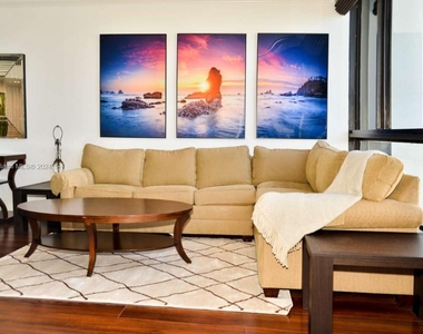 520 Brickell Key Dr - Photo Thumbnail 24