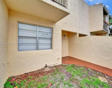 3688 Sw 59th Ave - Photo Thumbnail 1