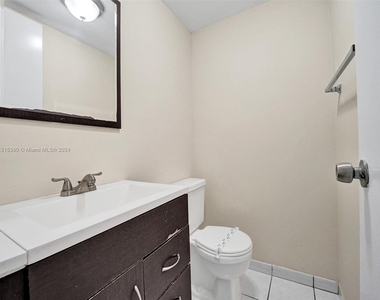 3688 Sw 59th Ave - Photo Thumbnail 24