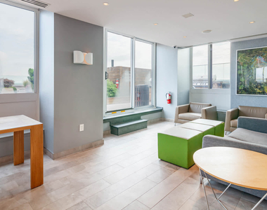 111 Lawrence Street - Photo Thumbnail 10