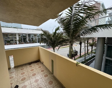 2924 Collins Avenue - Photo Thumbnail 15