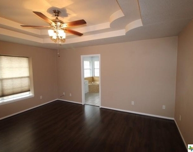 4905 Jim Avenue - Photo Thumbnail 7