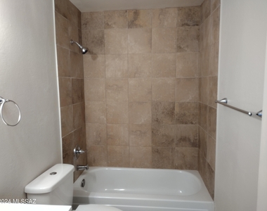 1287 N Walnut Boulevard - Photo Thumbnail 12