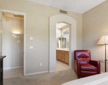 16420 N Thompson Peak Parkway - Photo Thumbnail 11