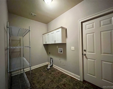 217 Winchester Way - Photo Thumbnail 35