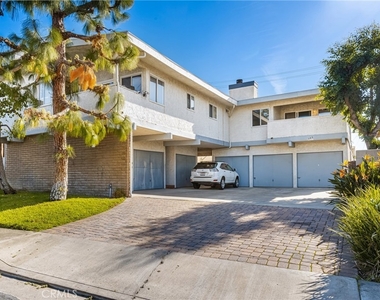 305 Avenida Cabrillo - Photo Thumbnail 0