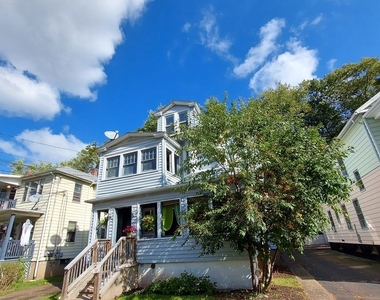 33 Prescott Street - Photo Thumbnail 0