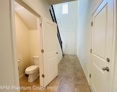 6330 Creek View Ln. - Photo Thumbnail 9