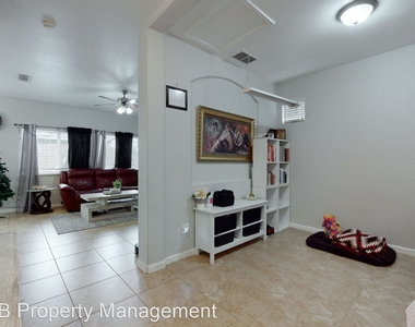 1565 Blue Raven Street - Photo Thumbnail 10