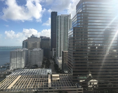 495 Brickell Ave - Photo Thumbnail 1