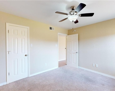 904 University Oaks - Photo Thumbnail 24