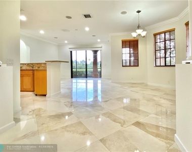 2809 Kinsington Cir - Photo Thumbnail 2