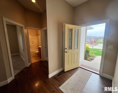 2702 Johnathan Place - Photo Thumbnail 1