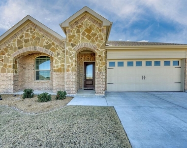 760 Pistachio Parkway - Photo Thumbnail 1