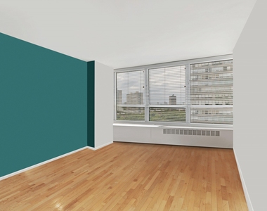 4800 S Chicago Beach Drive - Photo Thumbnail 13