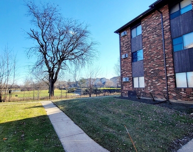 7809 Woodward Avenue - Photo Thumbnail 1