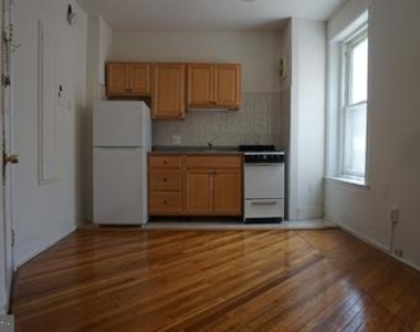 4600 Baltimore Ave - Photo Thumbnail 2