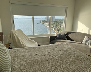 11111 Biscayne Blvd - Photo Thumbnail 8