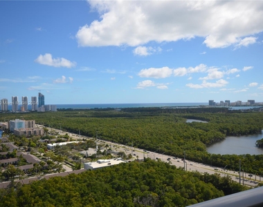 16385 Biscayne Blvd - Photo Thumbnail 22