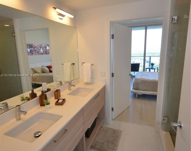 16385 Biscayne Blvd - Photo Thumbnail 41