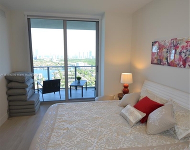 16385 Biscayne Blvd - Photo Thumbnail 33