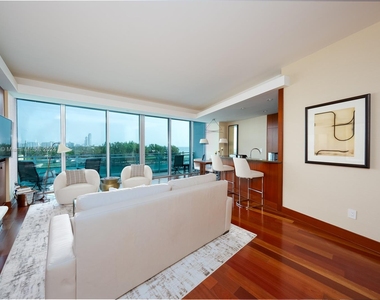 10295 Collins Ave - Photo Thumbnail 3