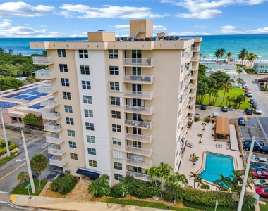 1401 S Ocean Dr - Photo Thumbnail 24