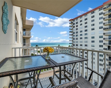 1401 S Ocean Dr - Photo Thumbnail 19