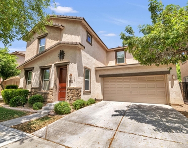 4058 E Carla Vista Drive - Photo Thumbnail 0