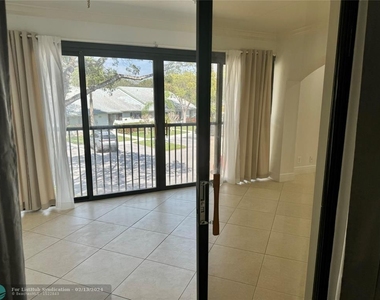 3939 Carambola Cir - Photo Thumbnail 25