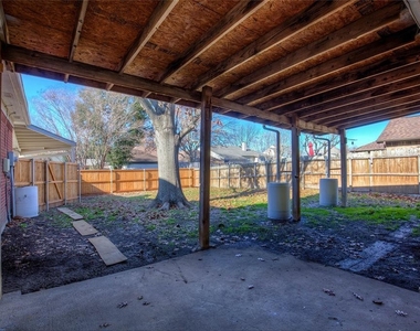 3813 Catalina Street - Photo Thumbnail 18