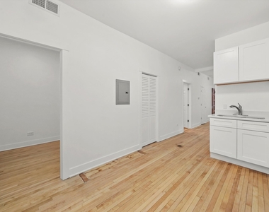 2021 W 47th Street - Photo Thumbnail 1