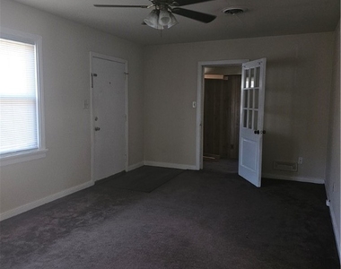 1207 Blue Jay Lane - Photo Thumbnail 7