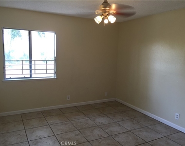 4565 Ramona Avenue - Photo Thumbnail 11