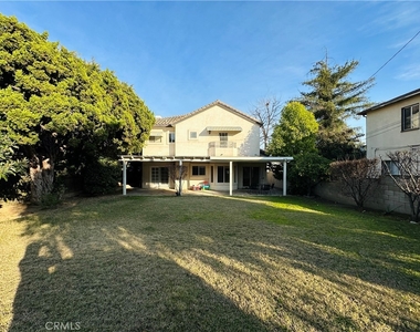 159 N San Marino Avenue - Photo Thumbnail 2