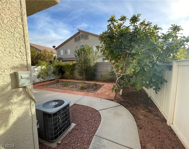 6223 Ordaz Avenue - Photo Thumbnail 25