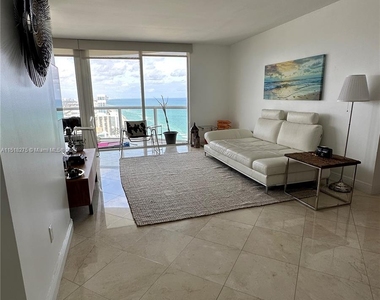 6365 Collins Ave - Photo Thumbnail 5