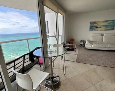 6365 Collins Ave - Photo Thumbnail 10