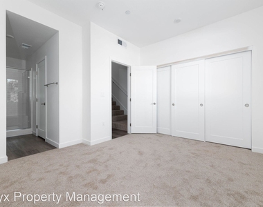 341 East 30th Street 2936 D Avenue - Photo Thumbnail 7